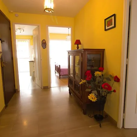 Center - 4 People - Garage